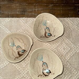 Red Wing Bob White Hand-Painted Ceramic 5.5 inch Bowls Lug Handles - Cream Blue